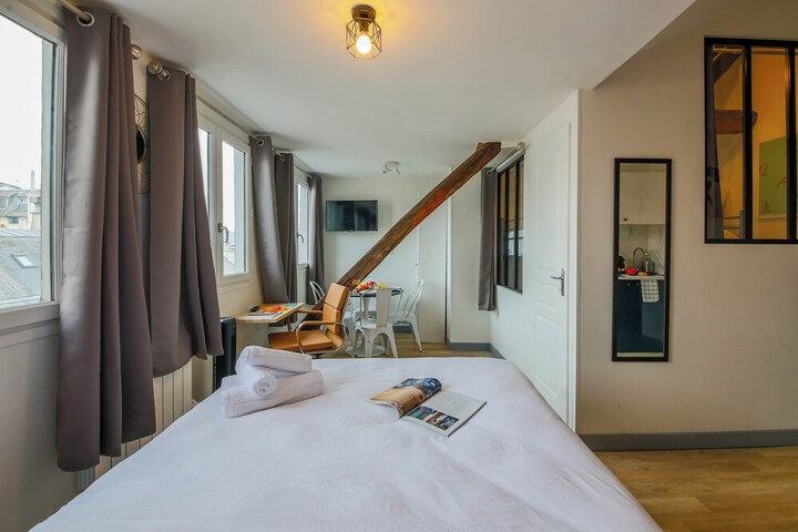 Room 12 of 71