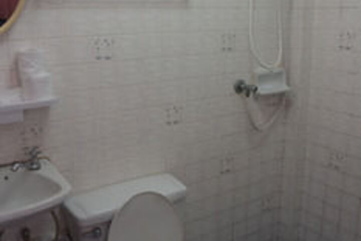 Room 3 of 14