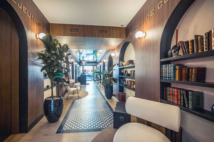 Lobby Entry