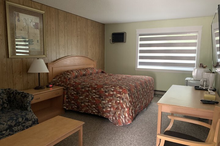 Room 35 of 63