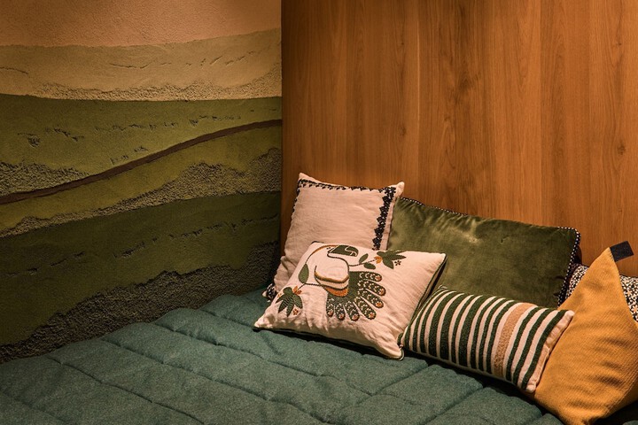 Room 41 of 188