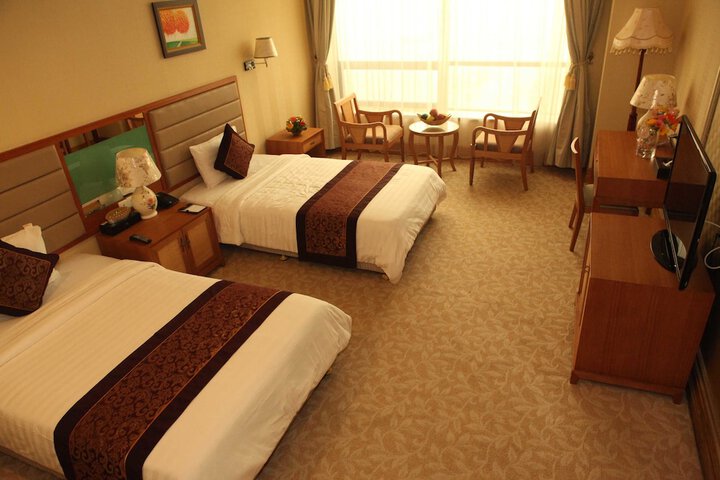 Room 8 of 89