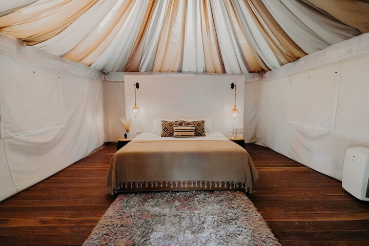 Room 3 of 78