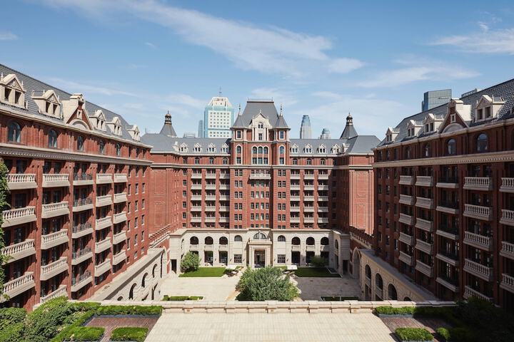 Hotel Exterior 71 of 71