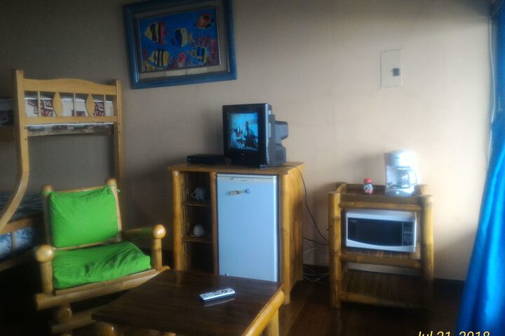 Room 13 of 30