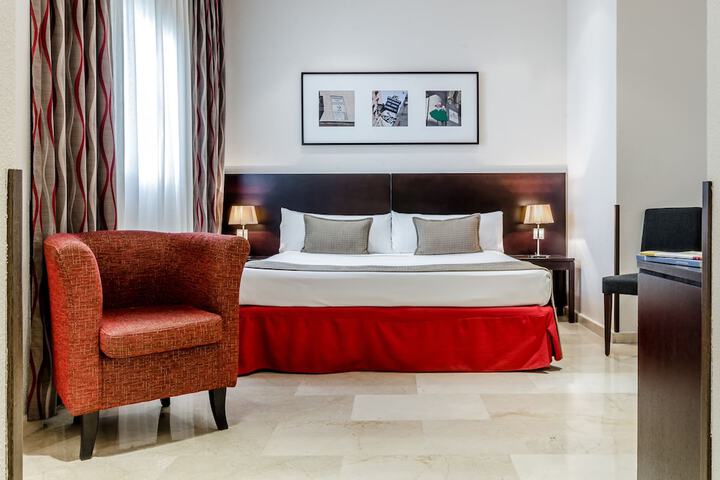 Room 17 of 26