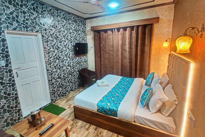 Room 10 of 46
