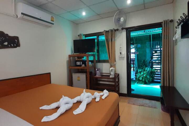 Room 42 of 137