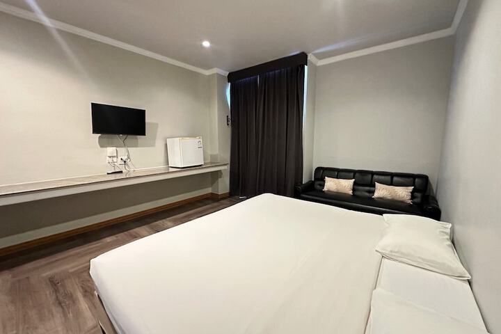 Room 14 of 45