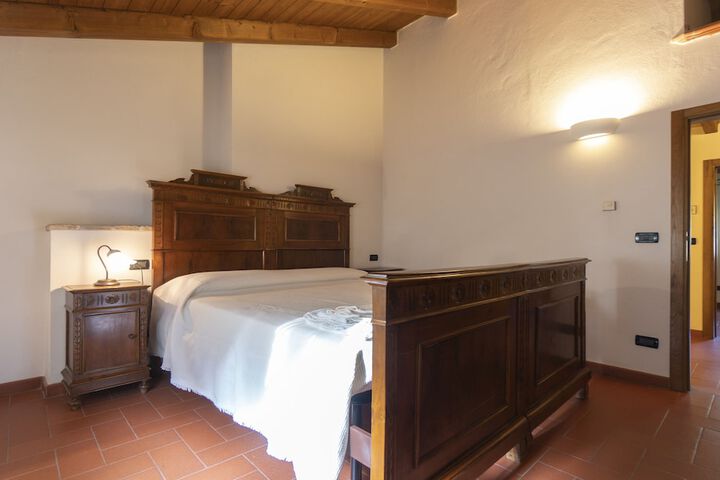 Room 7 of 63