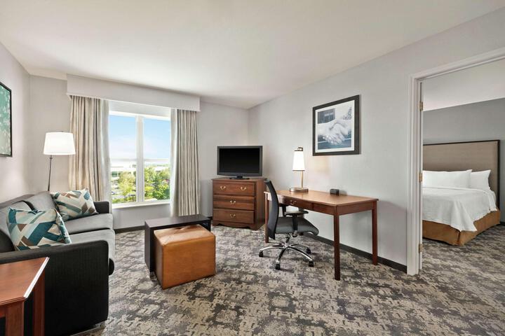1 King 2 Queen Beds 2 Bedroom 2 Bath Suite (9 of 28)
