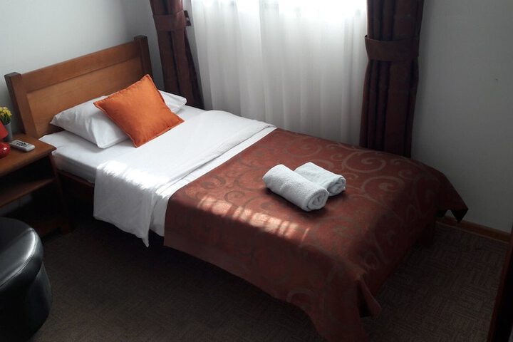 Room 4 of 30