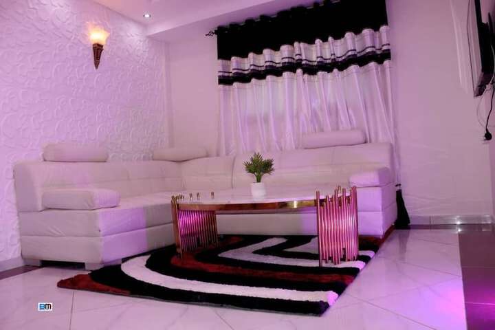 Room 10 of 23