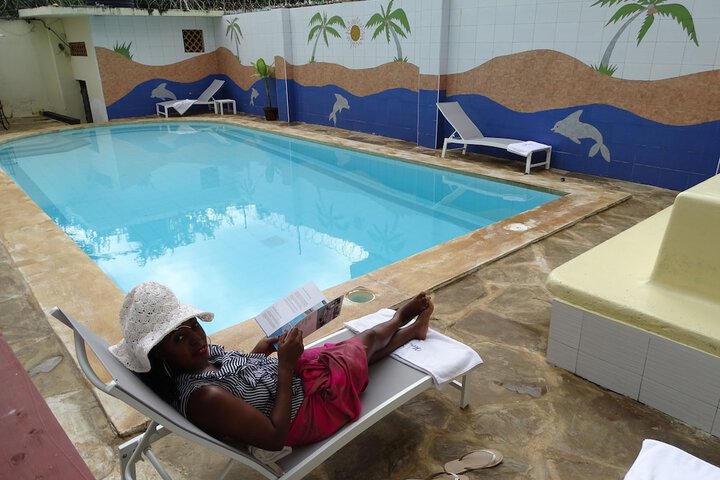 Pool 76 of 104