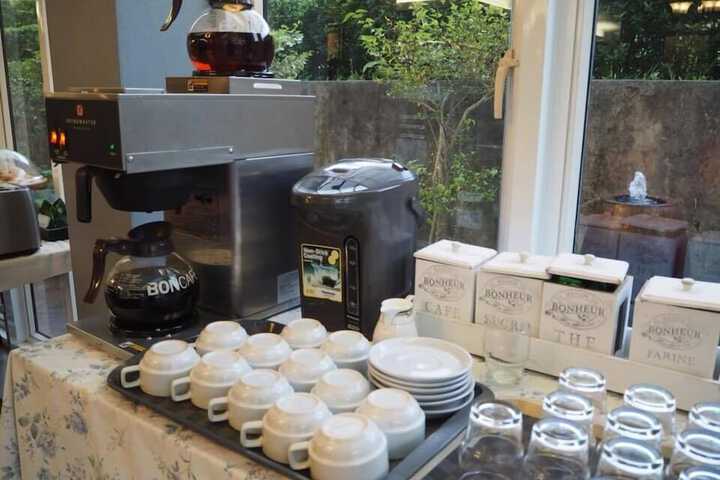 Breakfast/Coffee Service 31 of 41