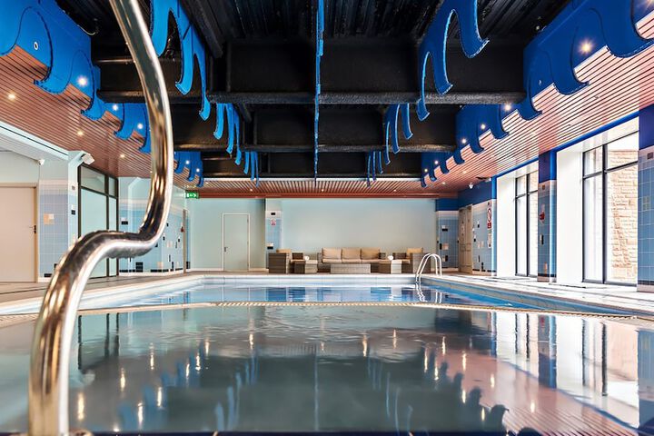 Pool 49 of 94