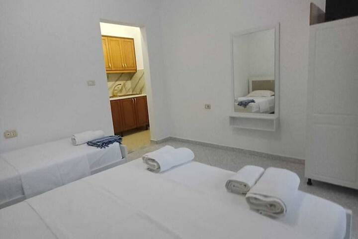 Room 42 of 65