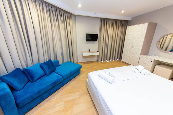 Room 16 of 59