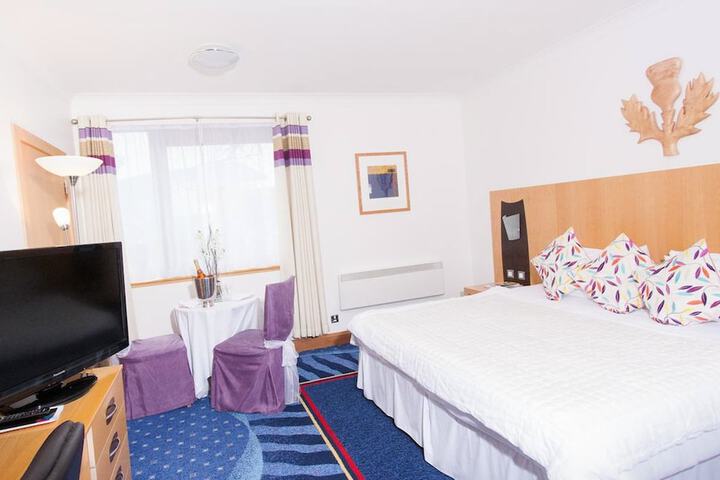 Room 8 of 39