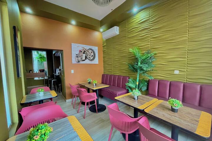 Dining 96 of 127