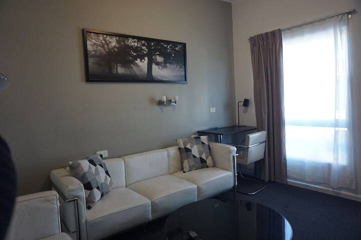 Room 17 of 40