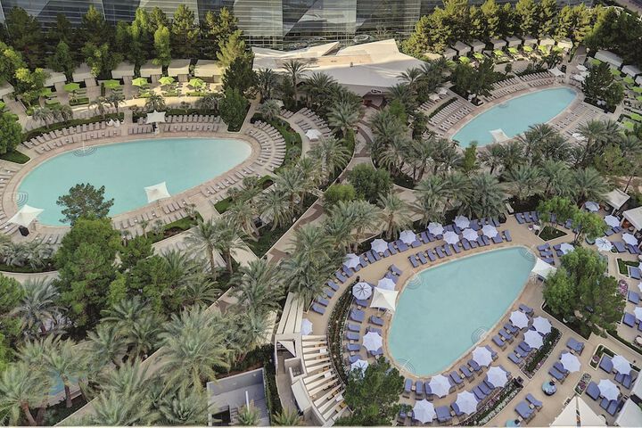 Pool 50 of 110