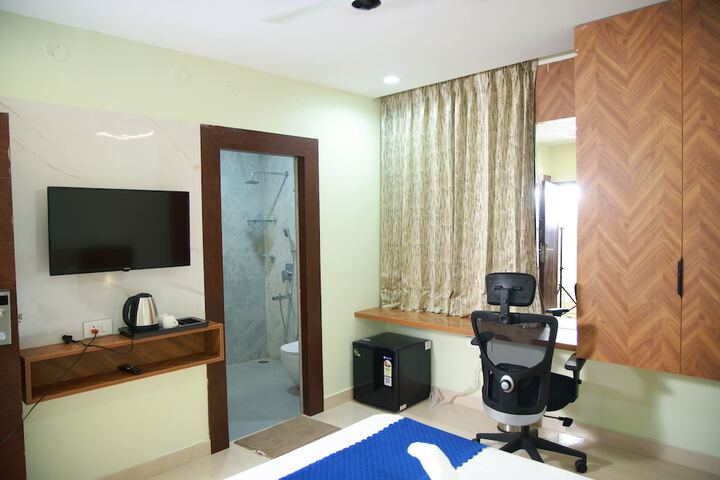 Room 6 of 22