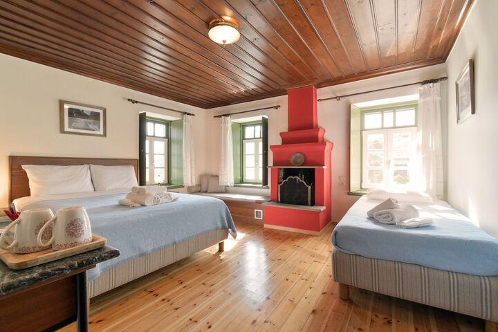 Room 16 of 80