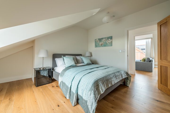 Room 2 of 14
