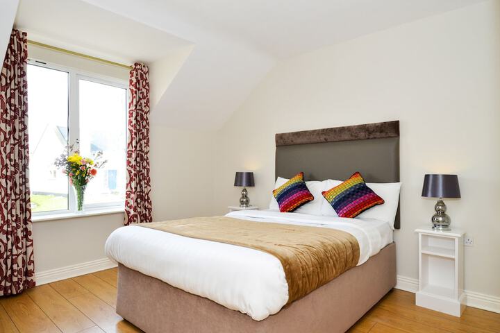 Room 8 of 34