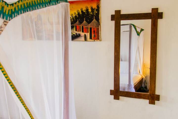 Room 7 of 27
