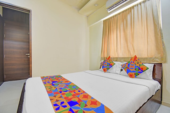 Room 14 of 22