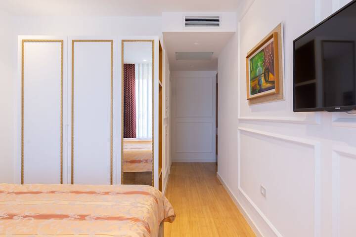 Room 31 of 81