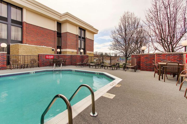 Pool 32 of 50