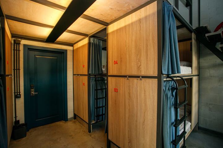 Room 30 of 53