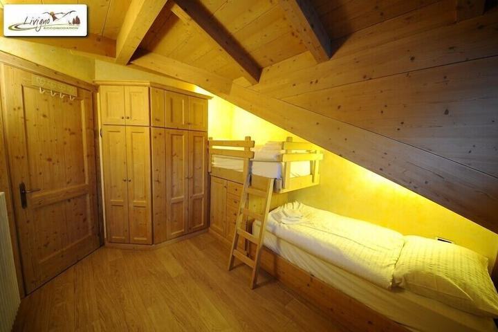 Room 7 of 45