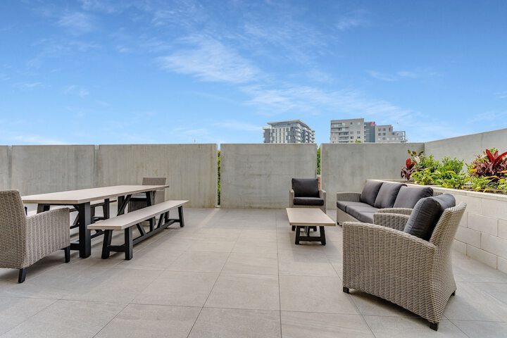 Terrace/Patio 10 of 17