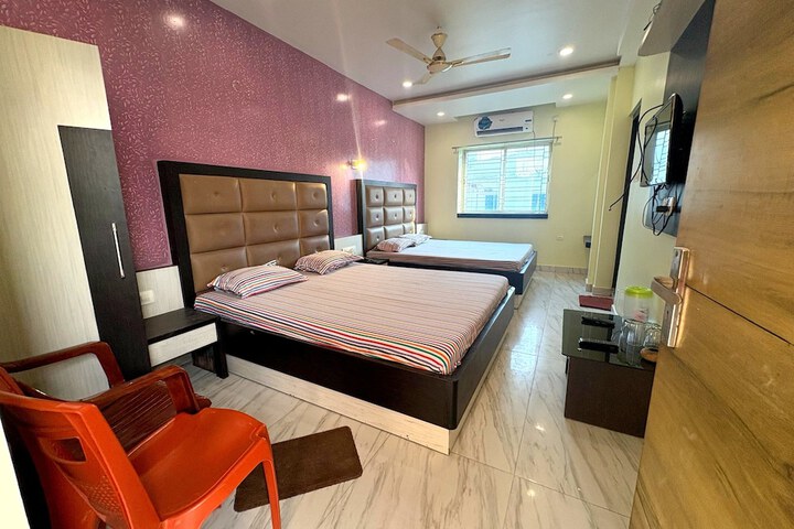 Room 12 of 61