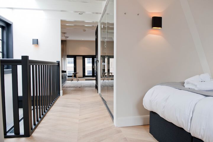 Room 16 of 56