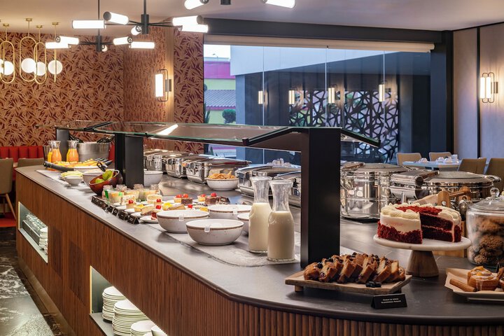 Breakfast/Coffee Service 57 of 105