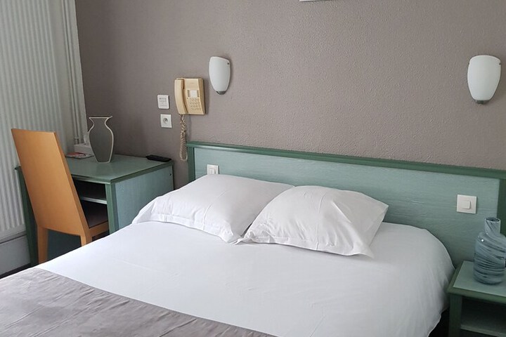 Room 16 of 57