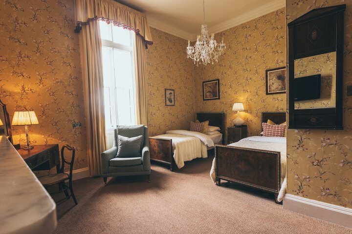 Room 45 of 83