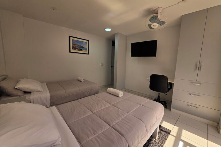 Room 10 of 84