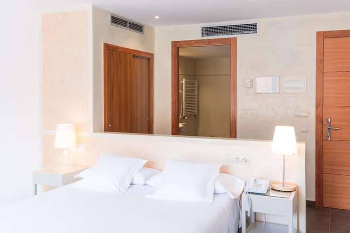 Room 20 of 66
