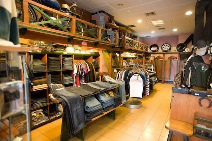 Gift Shop 12 of 23