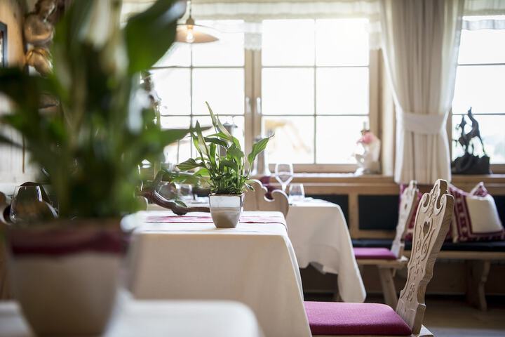 Dining 73 of 91
