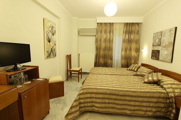 Room 19 of 85