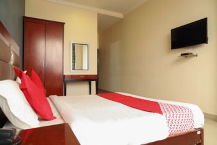 Room 25 of 25