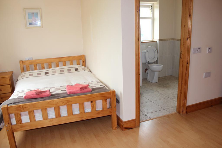 Room 2 of 2