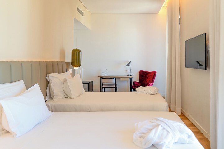 Room 35 of 100